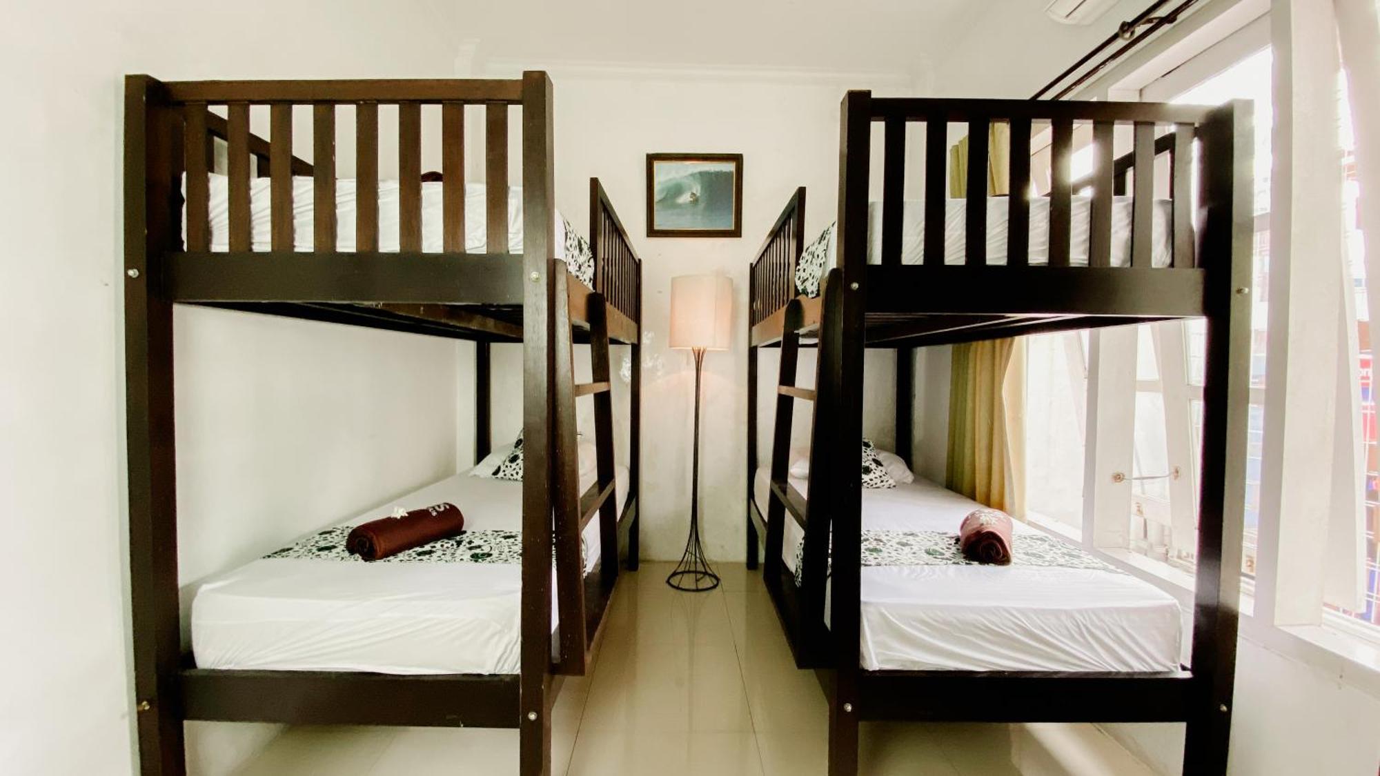 Dormitory Tourism Sritanjung Banyuwangi By Gajahsora Management Exterior photo